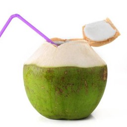 Fresh Coconut น้ำมะพร้าว