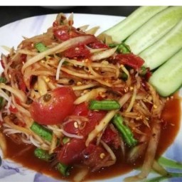 ส้มตำ ยามดึก ตัวตรึงมะนาว
