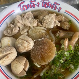 ก๋วยเตี๋ยวโกเด้งโฮเด้งปากทางโรงฆ่าสัตว์