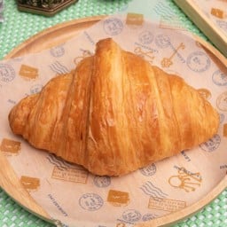 PLAIN BUTTER CROISSANT