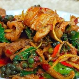 ลุงต้องอาหารตามสั่ง