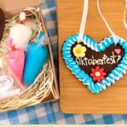 DIY OKTOBERFEST COOKIE SET
