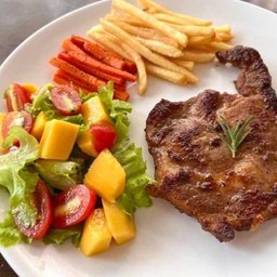 สเต็กหมูพริกไทยดำ