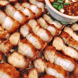 หมูกรอบน้ำจิ้มแจ้ว1ขีด