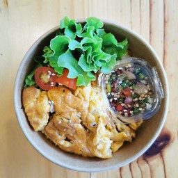 ข้าวไข่เจียวหอมแดง