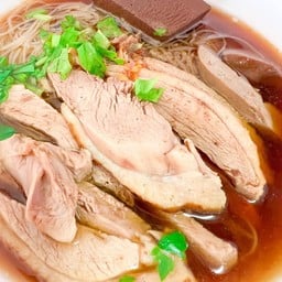 ก๋วยเตี๋ยวเป็ดพะโล้