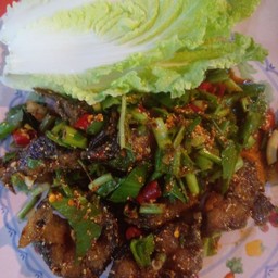 ลาบปลาดุกกรอบ