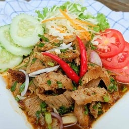 น้ำตกคอหมู