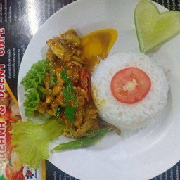 ข้าวเครืองแกงไก่