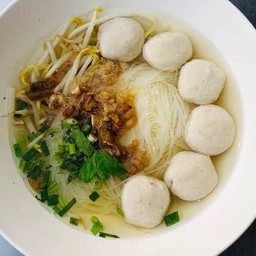 ก๋วยเตี๋ยวลูกชิ้นหมู