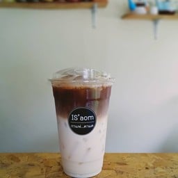 Is aom กาแฟ..คาแค