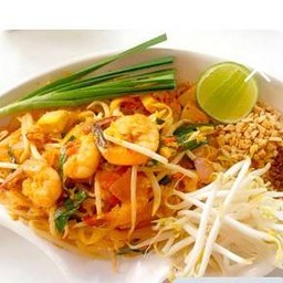 ซื้อ 1 แถม 1 ผัดไทยกุ้งสด