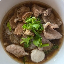 ก๋วยเตี๋ยวหมู