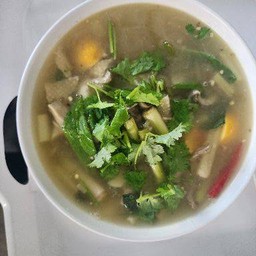 ต้มยำไก่รวม  กะวาน