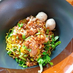 ก๋วยเตี๋ยวแห้ง เนื้อสด