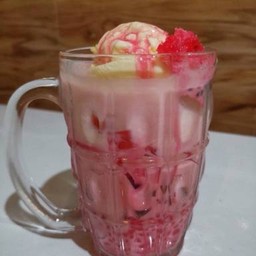 ผาลูด่า