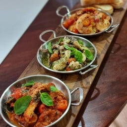 ชุดฟิชมองเกอร์รวมมิตร 

