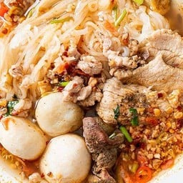ก๋วยเตี๋ยวหมู ต้มยำ