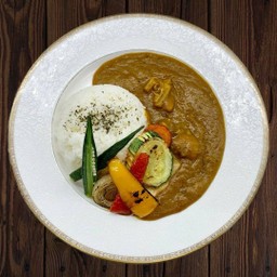 Spicy chicken curry rice(スパイシーチキンカレーライス)