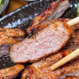 นมหมูย่างถ่าน