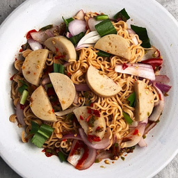 ยำบะหมี่ไก่ยอ