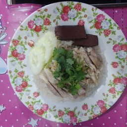 ตานัท ข้าวมันไก่ ก๋วยเตี๋ยว อาหารตามสั่ง