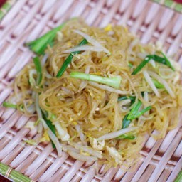 ผัดเส้นเล็กใส่ไข่