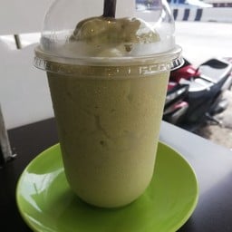 Tata gateaux น้ำปั่น กาแฟ เอแคลร์ เบเกอรี่โฮมเมด