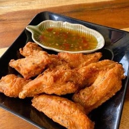 ปีกไก่ทอด