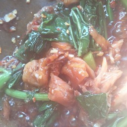 ผัดคะน้าขาหมู