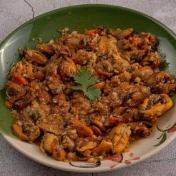 หอยแมลงภู่ผัดกระเทียม (กับข้าว)