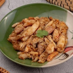 ก้ามปูผัดกระเทียม (กับข้าว)