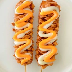 ไส้กรอกสปริท x 2 ไม้