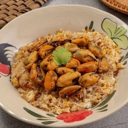 ข้าวผัดหอยแมลงภู่