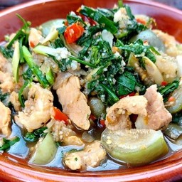 แกงอ่อมหมู