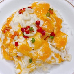 ไข่ขยี้+น้ำปลาพริก ราดข้าว