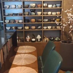 Horm Tea Experience ( matcha & tea specialty ) ) อ่อนนุช 17 แยก 1