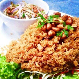 ยำปลาดุกฟู