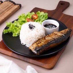ข้าวปลาซาบะซอสเทอริยากิ