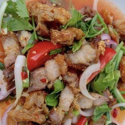 ยำหมูกรอบ