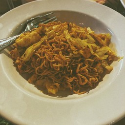 มาม่าผัดไข่