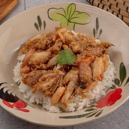 ก้ามปูผัดกระเทียม (ราดข้าว)