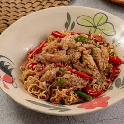 ผัดมาม่าก้ามปู