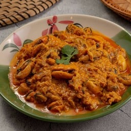 หอยแมลงภู่ผัดผงกะหรี่ (กับข้าว)