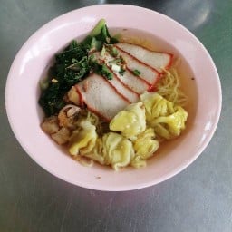 ฟลุ๊คบะหมี่เกี๊ยว เซเว่น นาคนิวาส48