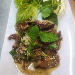 Spicy Grilled Pork Neck Salad