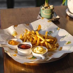 เฟรนช์ฟรายส์ , French fries