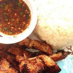 ข้าวหมูย่าง พริกไทยดำ