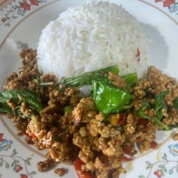 ข้าวราดกะเพราหมูสับ