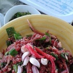 ก้อยเนื้อเปรี้ยว